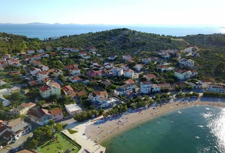 Beach Apartment Vami With Sea View Murter Exterior photo